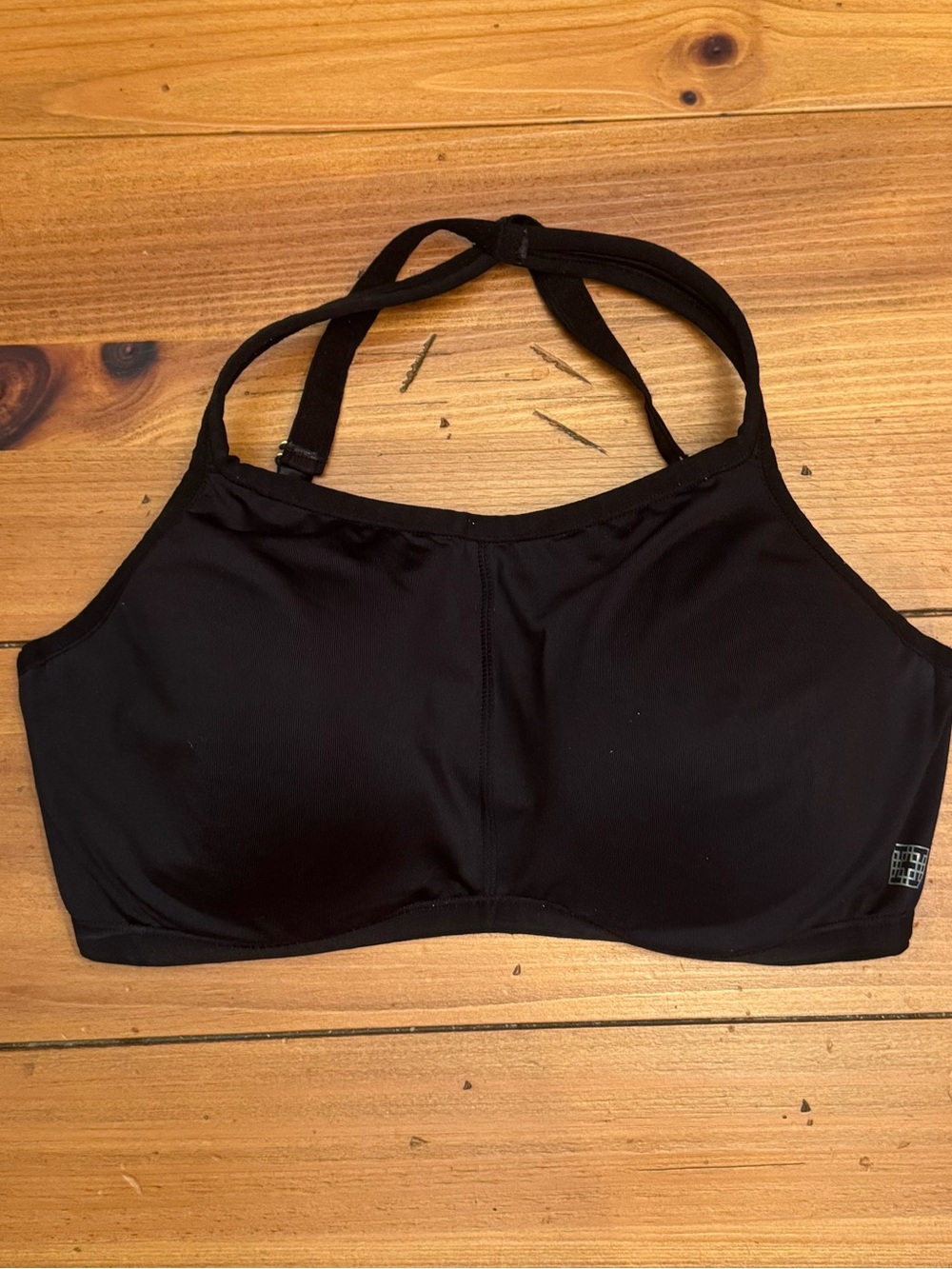 EUC Natori Yogi Contour Convertible Underwire Sports Bra in Black, Size 36D